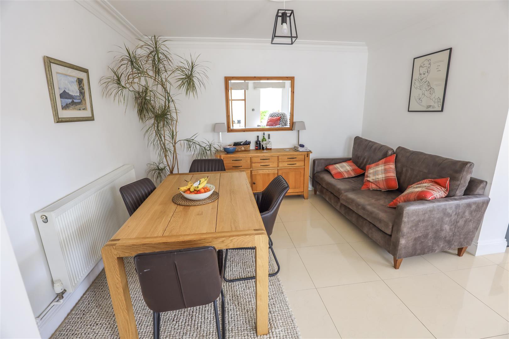 Primrose View, St. Quentins Close, Llanblethian, Cowbridge, Vale Of Glamorgan, CF71 7EZ